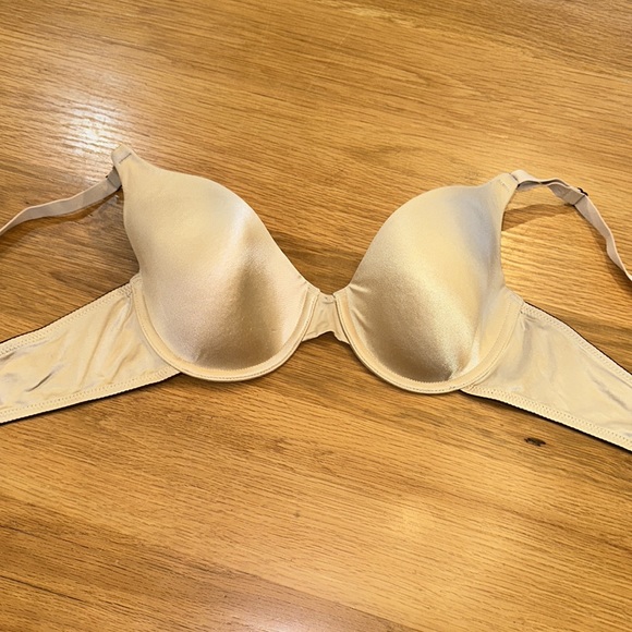 Maidenform Size 38C ~Fab Fit T-Shirt Shaping Underwire Bra ~Nude Tan ~ - Picture 2 of 9
